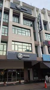 This hotel is in cyberjaya, only one budget hotel in cyberjaya and putrajaya !!! Z Hotel Cyberjaya Malaysia 400 Reviews Price From 25 Planet Of Hotels