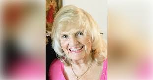 Donna Hackney's Instagram, Twitter & Facebook