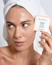 Monica Hobbs's Instagram, Twitter & Facebook