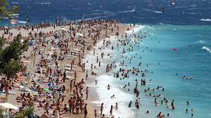 A nyaralók számára inkább a dalmát tengerpart, isztria és kvarner tengerpart ismertebb valamint az ezekhez tatozó szigetek. Ezek Horvatorszag Legjobb Strandjai Probald Ki Oket