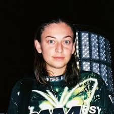 Listen to Bella Claxton