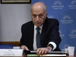 La muerte de horacio gonzález, el escritor, sociólogo y exdirector de la biblioteca nacional, este martes y a los 77 años, por coronavirus, conmociona a la cultura argentina. El Procurador Casal Confirmo Su Rechazo A La Intimacion Para Jubilarse Y Decidio Resistir Las Presiones Del Nuevo Ministro Soria Infobae