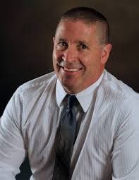 Vicki Marlow's Instagram, Twitter & Facebook