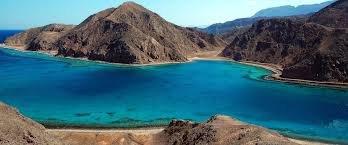 It is between the mediterranean sea to the north and the red sea to the south, and is a land bridge between asia and africa. 20 Liveaboards In Sinai Egypt Liveaboard Com