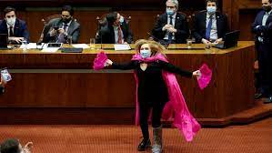 La congresista pamela jiles ya era conocida en el país por ser una fanática del anime, y así asumió el reto de correr a lo naruto si el congreso conseguía sacar adelante una ley que permitía a los. Pink Caped Chilean Deputy Brings Lawmakers To Their Feet To Celebrate Coronavirus Bill Sabc News Breaking News Special Reports World Business Sport Coverage Of All South African Current Events Africa S News