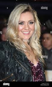 Larissa Golden's Instagram, Twitter & Facebook