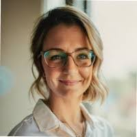 Amanda Akers's Instagram, Twitter & Facebook