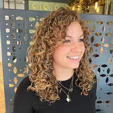 Fran Ellis's Instagram, Twitter & Facebook