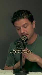 viajar es de muy mala educación 👏🏼 nuevo episodio con #MiguelMaldonado ya  disponible solo en spotify 😎 #parati #fyp #foryou #podcast #podcastclips