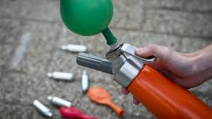 Lachgas kopen voor thuisfeesten evenementen festivals & horeca. Ernstige Brandwonden En Levenslange Littekens Door Gebruik Lachgas Rtl Nieuws