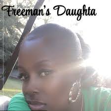 Video shows the terrifying moment passengers scream as the spinning wheel  breaks from its mainframe. MORE BELOW ⬇️