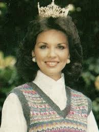 Pam Battles's Instagram, Twitter & Facebook