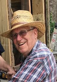 Benjamin Lance's Instagram, Twitter & Facebook