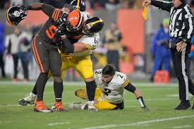 14, garrett testified that rudolph used a racial. Myles Garrett Vs Mason Rudolph A Photo Breakdown Of The Steelers Browns Helmet Brawl Pennlive Com