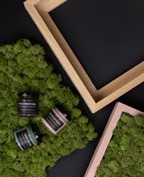 I ordered 4lbs of moss to cover a 24' x 36' surface but i had a lot leftover and could have definitely gotten away with 3lbs. Living Wall Diy Framed Moss Artwork Kit With 12 Paint Colours
