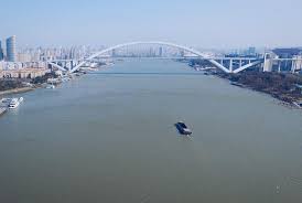 a lone boat 云自高飞水自流海天空阔泳孤舟好久不飞貌似镜头有雾 drone dronefly dronestagram dronephotography shanghai sydney harbour bridge instagram instagram