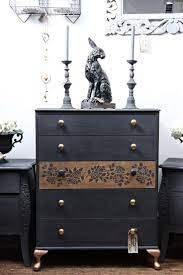 Baskets beneath the lower bunk and a nearby dresser offer quickly accessed storage. Awesome 48 Tolle Upcycling Mobelideen Mussen Gesehen Werden Mehr Auf Homishome Com Today Pin In 2021 Diy Furniture Bedroom Bedroom Furniture Makeover Stencil Furniture