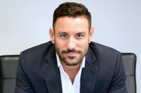 Musical Chairs: New chief for Beatport; Radio veteran Steve Brown joins  SCA; Appleby takes over 6IX; MTV exec shifts to YouTube; Bengloff steps  down at A2IM