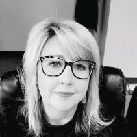 80+ "Julia Redman" profiles