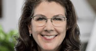 Amy Casas's Instagram, Twitter & Facebook