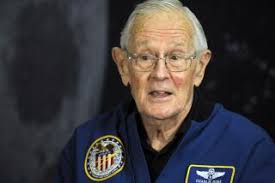C. Gordon Fullerton obituary: Space shuttle astronaut, test pilot dies at  76