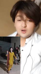 کمینٹ واکیی: محبت اور مزاح کی جھلک🥰😎