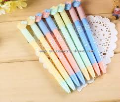 Pensil atau potlot adalah alat tulis dan lukis yang awalnya terbuat dari grafit murni. Plastik Kartun Gaya Mini Pensil Csd1302 Stationery Depot