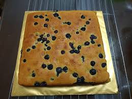 Ini kerana rasanya yang moist, berminyak dan keharuman menteganya telah sebati dengan tepung. Zulfaza Loves Cooking Kek Mentega Blueberry