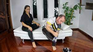 Vania Salvaley Massagem tântrica e cursos no Espaco Salvaley - XNXX.COM