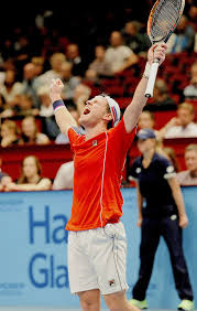 Diego Schwartzman Defeats Pablo Carreno Busta During The Second Round Of The Erste Bank Open 500 In Vienna A Tennis Photos Tennis Players Sports Supplements