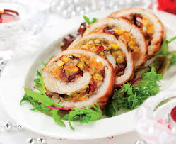 Pieptul din carne de curcan are aproape jumatate dintre caloriile celui de pui (doar a noua parte dintre aceste calorii este reprezentata de grasime). Rulada De Curcan Retete Practice