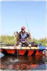 Bass Fishing Pro Angler Techniques For Catching Bass And Becoming A Better Fisherman Bass Fishing Shirts Fishing Techniques Bass Fishing Tips