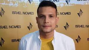 Acesso entrevista cantora sorocabana Mya Machado