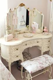85 Sweet Shabby Chic Bedroom Decor Furniture Inspirations Shabby Chic Romantic Bedroom Shabby Chic Decor Bedroom Chic Bedroom Decor