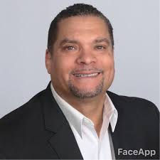 Here's to H&M Northshore Mall in Peabody, MA and it's beautiful rebuild! 🥂  Thank you to my amazing visual team, management team and sales team that  helped put this together! They all