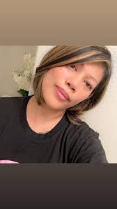 Vanessa Bricker's Instagram, Twitter & Facebook