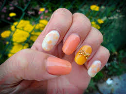 That's what makes this nail design a sure shot eye dazzler design details : Summer Cute Nails