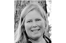 Annette Leclair's Instagram, Twitter & Facebook