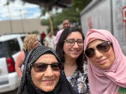 Samreen Karim (@samkhairani)