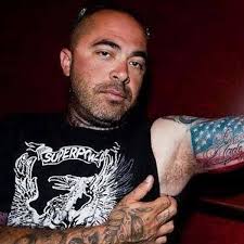 Hello fellow fans if you are truly a fan of aaron lewis , kindly name one  of his music