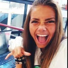 Maddy Garnett (@maddyliv)