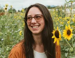 Victoria Pappas's Instagram, Twitter & Facebook