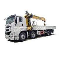 ISUZU 8x4 12W Boom Truck with XCMG 16 Ton Crane