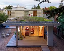 Grunes Dach Gute Isolierung Und Nachhaltigkeit Terrassengestaltung Design Fur Zuhause Carport Modern