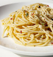 Grab A Forkful Of Happiness By Making This Garlicky Spaghetti Immediately Recipe White Wine Sauce Recipes Garlic White Wine Sauce Pasta Recipes