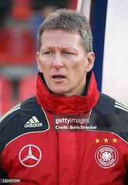 33 Photos & High Res Pictures