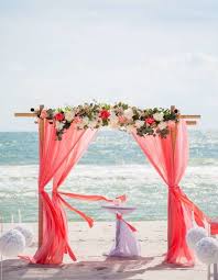 Creiamo il matrimonio a tema dei tuoi sogni. Arco Di Fiori In Spiaggia I Trend Del 2019 Key Wedding