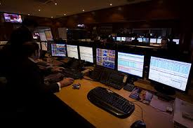 People working in this trading room, making these sales and purchases, are known as traders. Trading Room Wikiwand