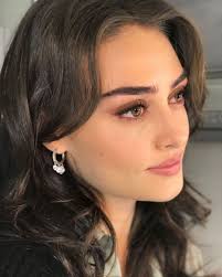 Esra Bilgic On Instagram Hazirlik Ramo In 2021 Esra Bilgic Turkish Women Beautiful Turkish Beauty