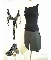 It was the 1990s and she had crashed onto the scene following her film debut in the 1989 sports comedy major league. The Thomas Crown Affair Catherine Banning Rene Russo Black Wool Prada Outfit Costume
